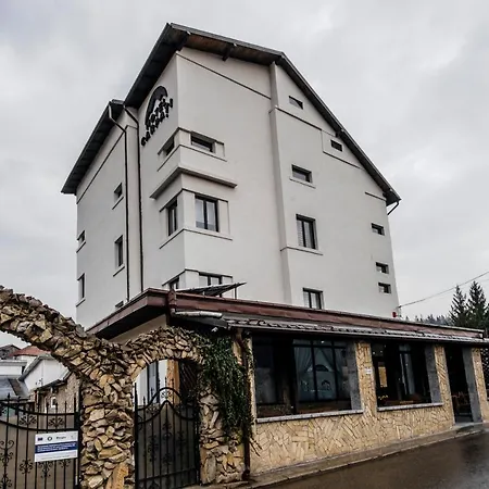 Hotel Carpati 3*